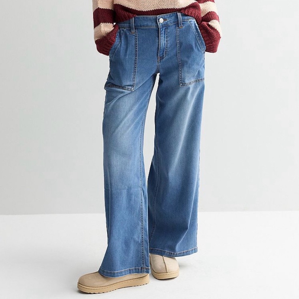 Wonderly Medium Blue Wide Leg Jeans